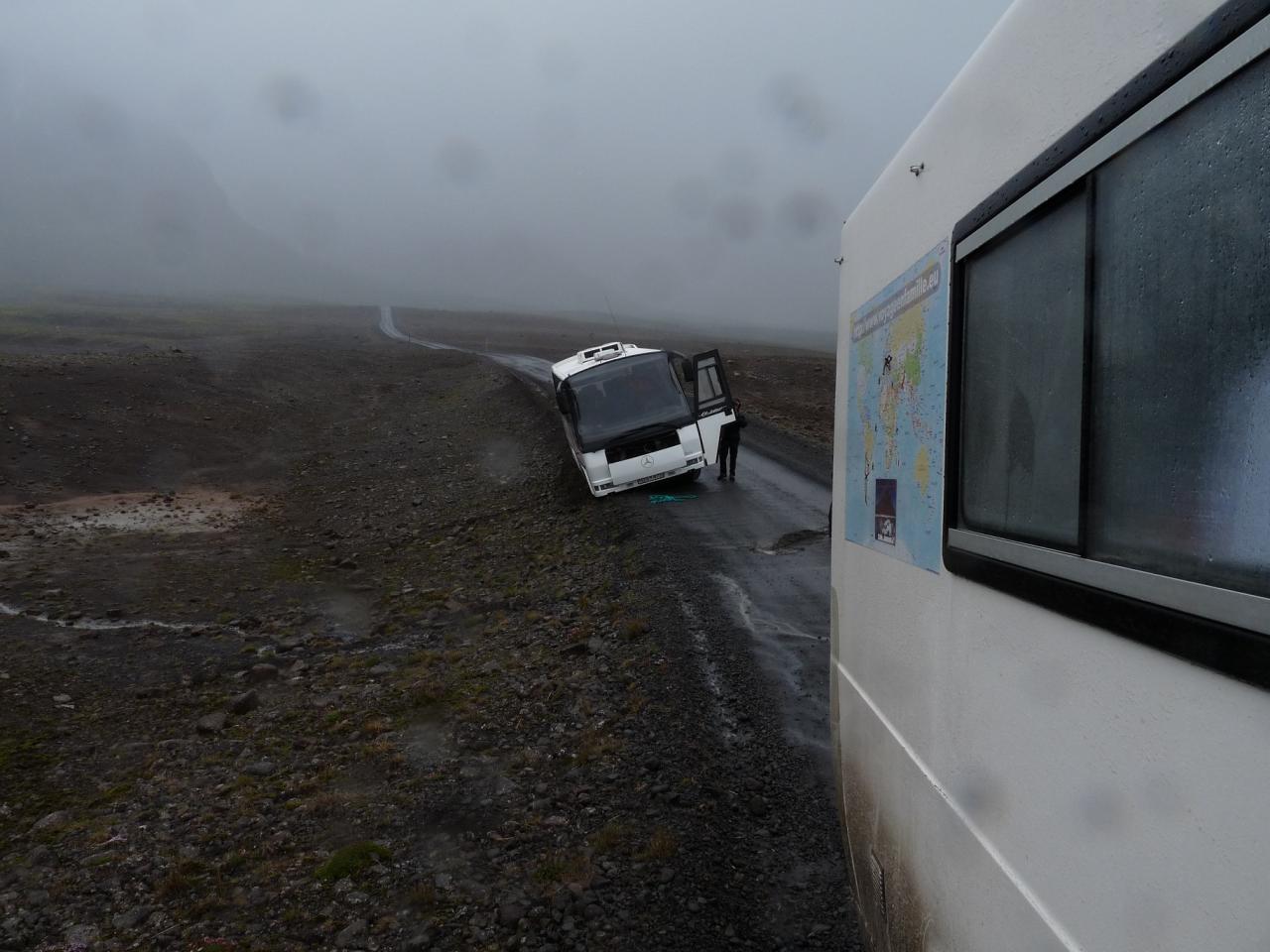 un car en déroute