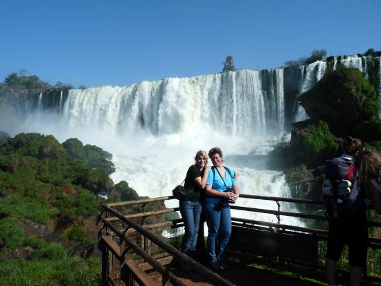 les 2 filles à iguazu